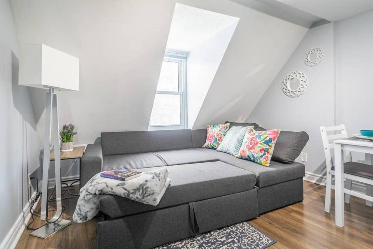 Ferienwohnung Newly Renovated - Modern 1Br With Rooftop Terrace! Ottawa Exterior foto