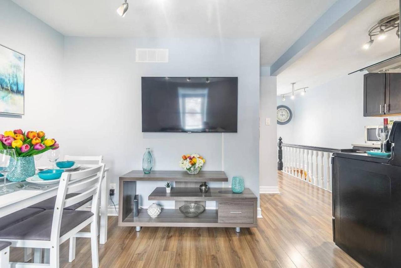 Ferienwohnung Newly Renovated - Modern 1Br With Rooftop Terrace! Ottawa Exterior foto